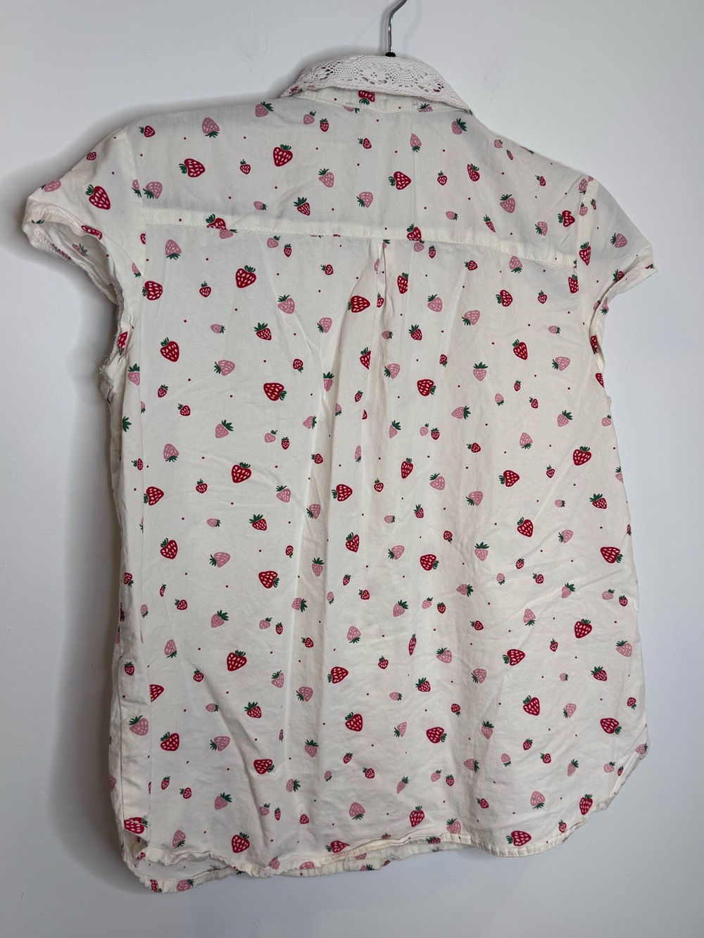 Meemoza White Strawberry novelty Print Button Top Lace Collar organic cotton M - Picture 7 of 7